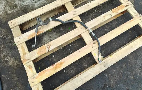 Mazda 5 Air conditioning (A/C) pipe/hose