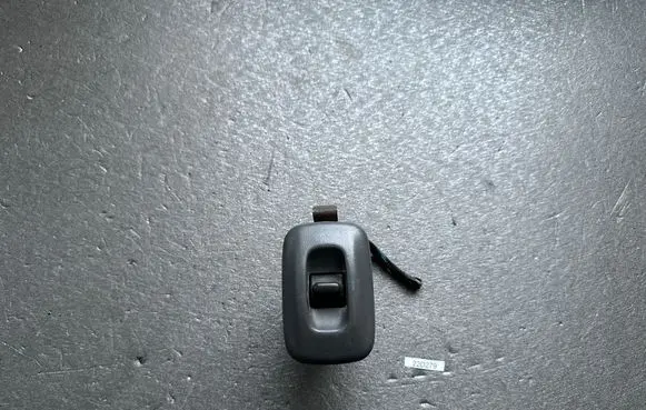 Nissan King Cab, Navara Electric window control switch 254112S700