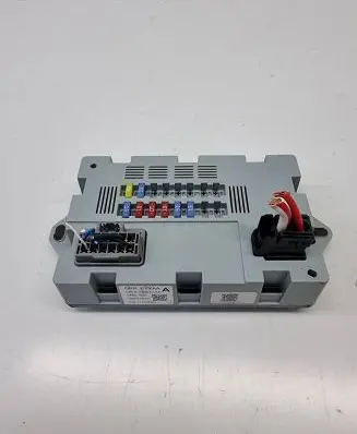Jaguar XF X260 Fuse module CPLA14Q073AA