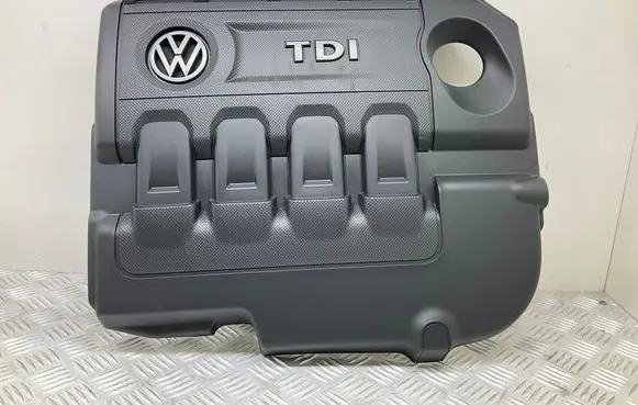 Engine cover (trim)