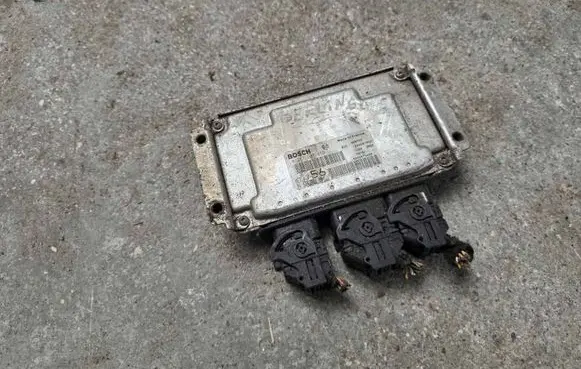 Peugeot 206 Engine control unit/module ECU 0261207859