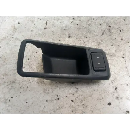 Ford Focus C-MAX Front door window switch trim 3M51226A37A 3M51226A37ADW