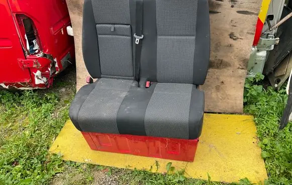 Mercedes-Benz Sprinter W906 Front double seat 