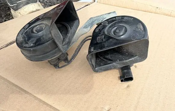 Opel Insignia A Horn signal 