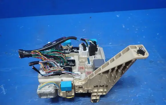 Toyota Yaris Fuse box set