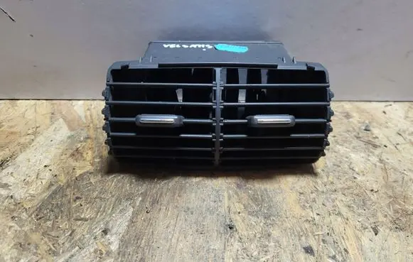 Renault Vel Satis Rear air vent grill A1077906