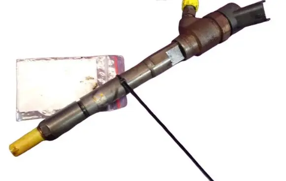 Fuel injector