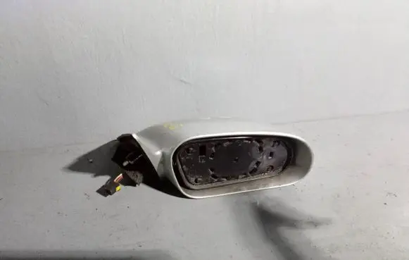 Chrysler Sebring (FJ - JX) Front door electric wing mirror