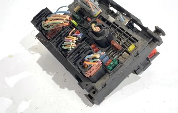 Peugeot 308 BSM Control unit 9664706280