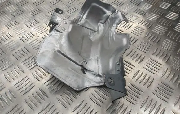 Mercedes-Benz GLE (W166 - C292) Heat shield in engine bay A6511501775