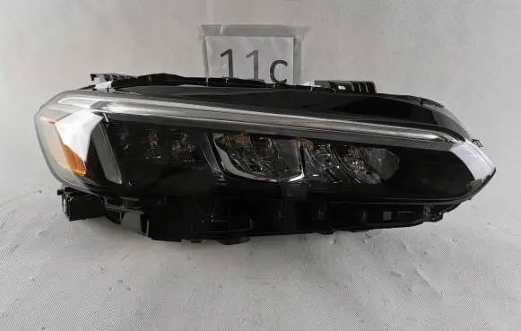 Honda Civic XI Headlight/headlamp 22221-0137