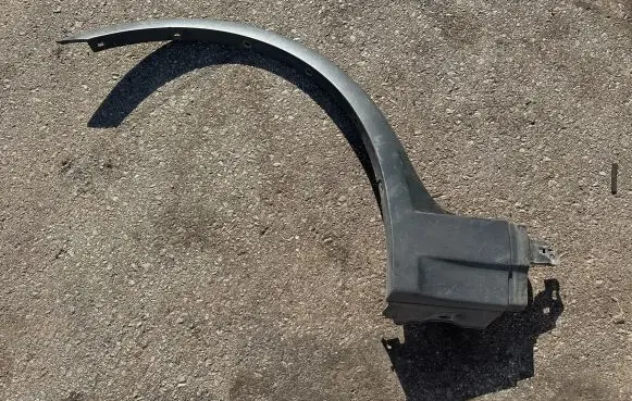 BMW X3 E83 Front arch 340581703
