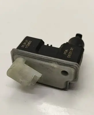 Fuel tank cap lock motor