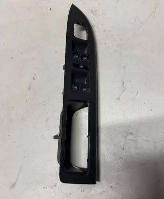 Volkswagen Golf Plus Electric window control switch 5M1867371C