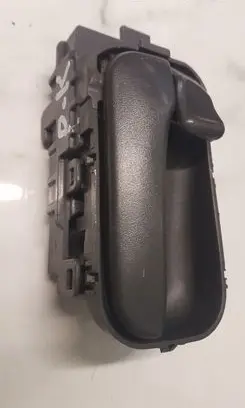 Nissan X-Trail T30 Front door interior handle