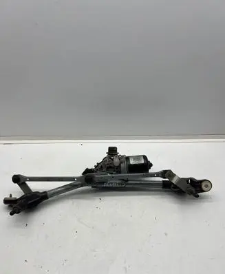 Front wiper linkage and motor