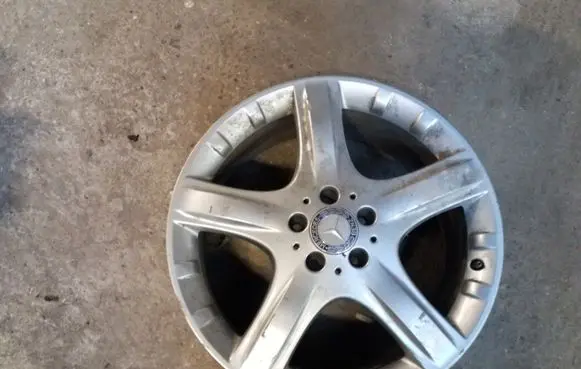 Mercedes-Benz R W251 R19 alloy rim 