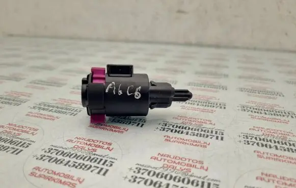 Audi A6 S6 C6 4F Brake pedal sensor switch 4F0945459B