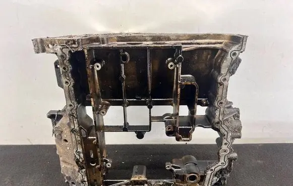 Audi A6 S6 C6 4F Oil sump 06E103603D