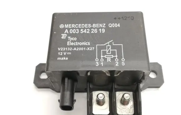 Mercedes-Benz C W204 Other relay A0035422619