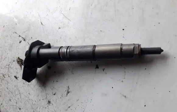 Mercedes-Benz CLS C219 Fuel injector S6MCD3E0445115