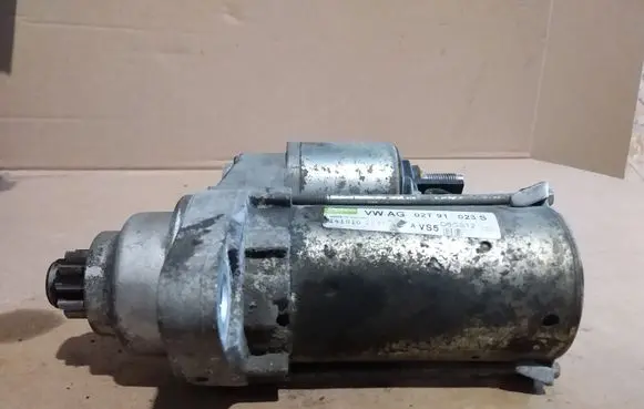 Volkswagen Polo V 6R Starter motor 02T911023S