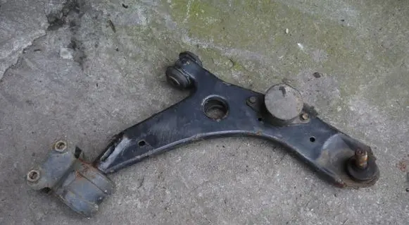 Mazda 5 Front lower control arm/wishbone