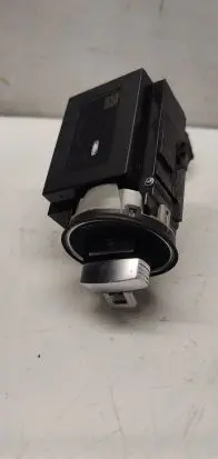 Volkswagen PASSAT B7 Ignition lock 3c0905843ae