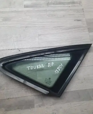 Volkswagen Touran II Front triangle window/glass 43R00048 E000255 DOT24M68AS2