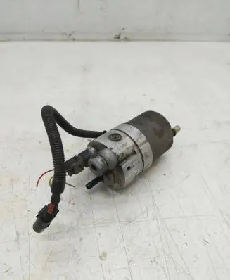 Volkswagen PASSAT B5 Other engine bay part 8E0614175D