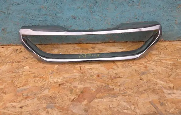 Peugeot 2008 I Front bumper upper radiator grill 9678365777