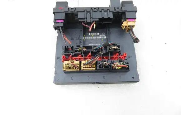 Volkswagen Tiguan Central body control module F005V00745 3C8937049E