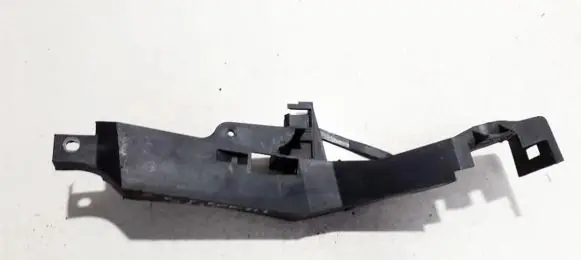 Ford Focus Front bumper mounting bracket