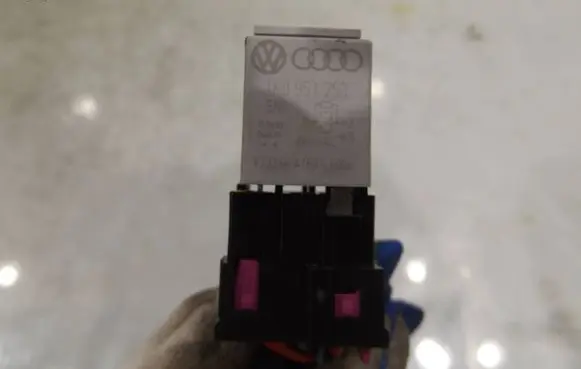Skoda Fabia Mk2 (5J) Other relay 1K0951253
