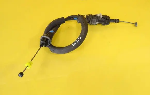 Mazda 626 Throttle cable 