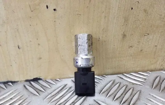 Air conditioning (A/C) pressure sensor