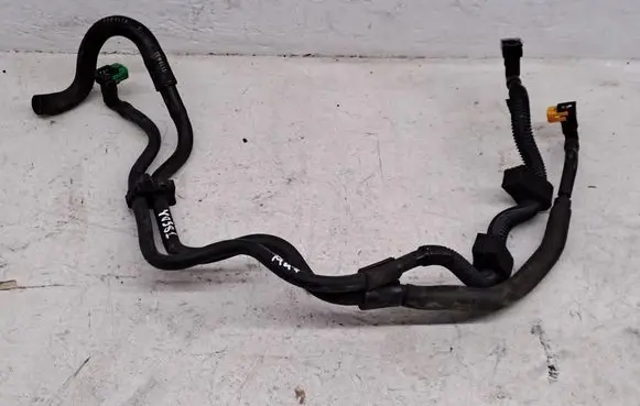 Mazda CX-3 Fuel line/pipe/hose 
