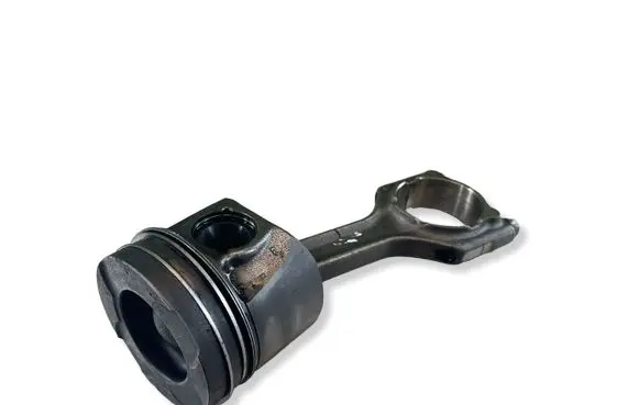 Opel Insignia A Piston with connecting rod 