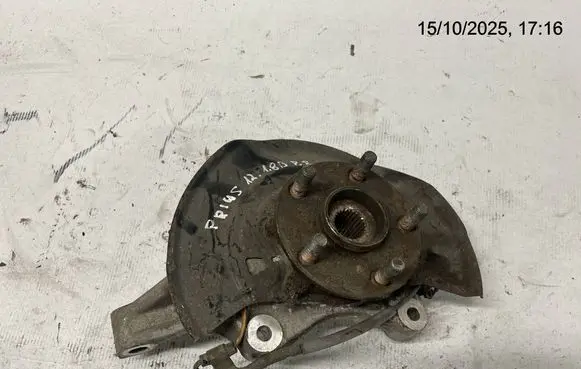 Front wheel hub