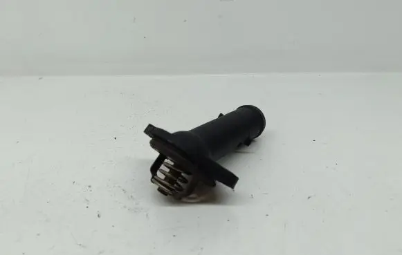 Volkswagen PASSAT B6 Thermostat housing 03L121114B 002002 PA66GF30