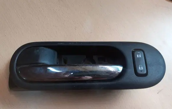 Mazda CX-7 Front door interior handle