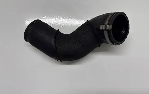 Volvo V70 Intercooler hose/pipe