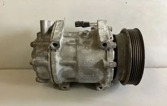 Nissan Qashqai Air conditioning (A/C) compressor (pump) 926009865R R134A1833 SD7V16