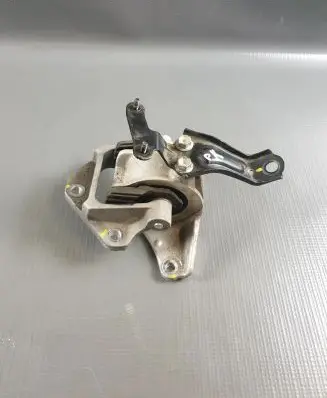 Suzuki Vitara (LY) Gearbox mount 161103J2