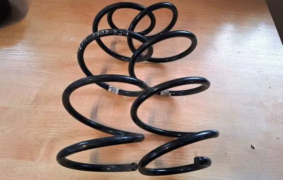 Mercedes-Benz A W176 Front coil spring