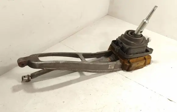 Mercedes-Benz E W211 Gear shifter/selector A2112675424