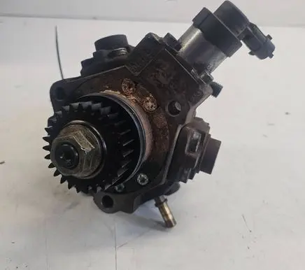 Renault Trafic II (X83) Fuel injection high pressure pump 8200950493