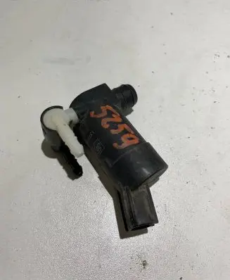 Volvo V50 Windscreen/windshield washer pump 1S7117K624FE T655C