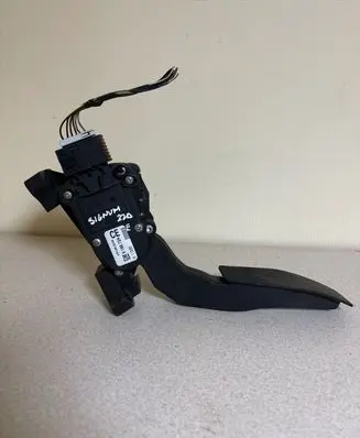 Opel Signum Accelerator throttle pedal 9186724 6PV00832200