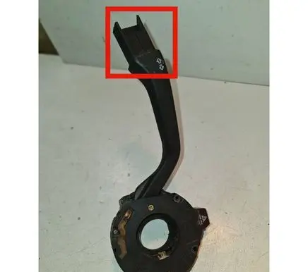 Volkswagen Golf III Indicator stalk QC88S97 357953513